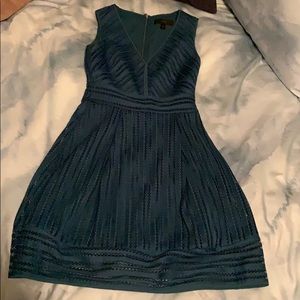 Gorgeous dark emerald green v neck dress